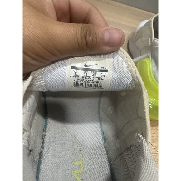 Size 11 - Nike Air Max 270 White Volt - Picture 4 of 5